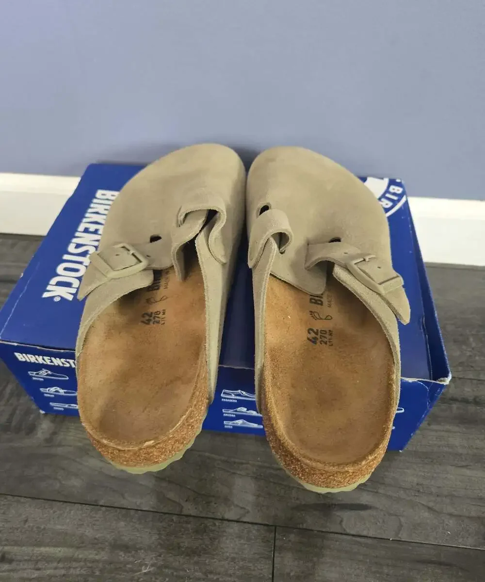 ** New Birkenstock Boston faded khaki size 42